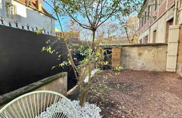 La Maison Des Cours - WIFI - Centre ville - Foto 7