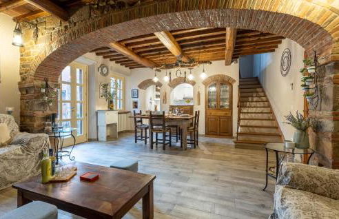 Stunning Home In Capannori With Jacuzzi - Foto 16