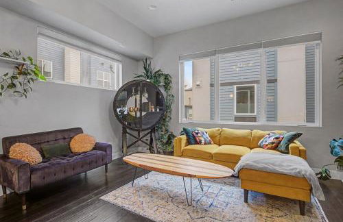 Spacious Denver Home with Private Rooftop Spa - Photo 7