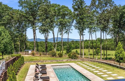 Luxury Mountain Mansion, 7BR, 8 king beds, 10000sf, Views, Pool, Sport Court, Gym, Sauna, Petting Zoo - Foto 31