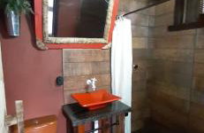 Chalé Pakere Bellavista - visão magnífica do vale e montanhas a mais de mil metros de altitude, wi-fi, sauna, piscina e água de nascente - locação do chalé sem prestação de serviços - Foto 28