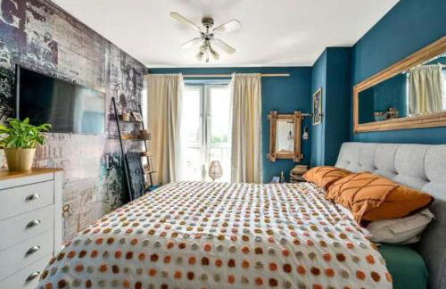 2-Bedroom Flat in Woking Walk to Station - Foto 5