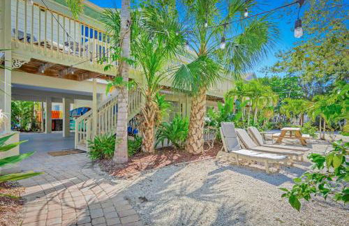Newly remodeled 8-steps to sand path of Beach! - Foto 3