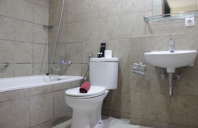 Spacious 1BR with Great View at Marbella Suites Dago - Photo 10