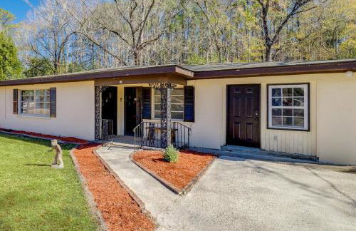 Retro! - 4BR Near Sav Airport - Foto 17
