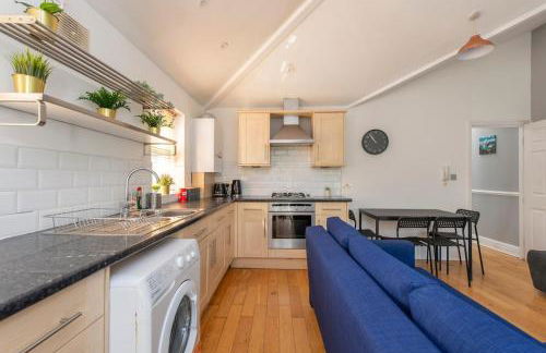 Lovely 3-bed 20 minutes to Central London - Photo 7