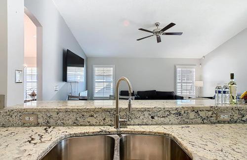 Pool home near Disney w themed rooms - Foto 34