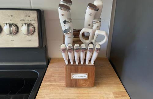 Newly Remodeled Mid-Century Modern Lake Condo - Foto 35