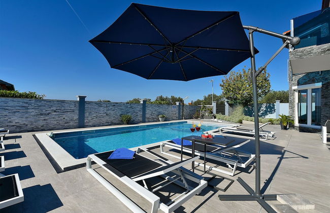 House 1971 - Photo 46