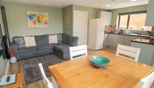 6 Fairfax Close - Photo 3