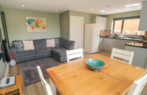 6 Fairfax Close - Photo 3