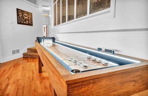 Lofts on E 4th, WALK TO CAVS, Sleeps 6 - Foto 44