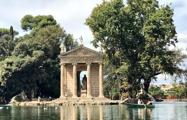 Moonlight Inn Guest House - Photo 12