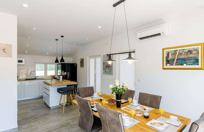 Villa Tranquility Nest Beniva - Three-bedroom Villa With Swimming Pool and Partial Sea View - Foto 11