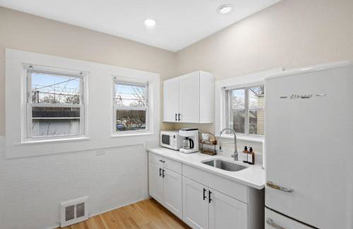 The Lakewood Belle: Family Friendly Home 10 minutes to Downtown! - Foto 13