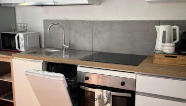 ALPI & RELAX Sondrio - zona Ospedale - centro città - Photo 2, stove, dishwasher