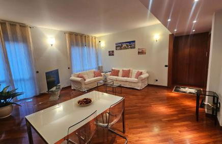 South Milan Family & Business home - Photo 8
