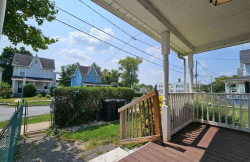 Two Story Queen Primary - Foto 25