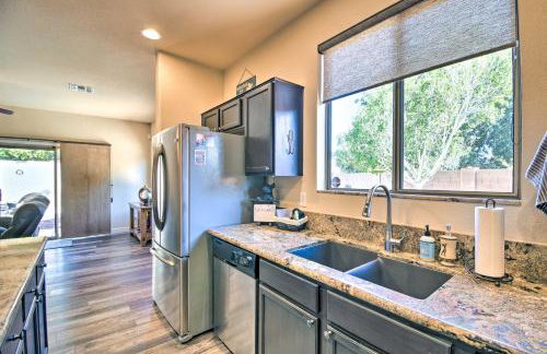 Family Poolside Escape 15 Mi to Dtwn Phoenix! - Foto 7