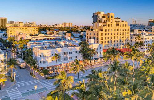 Crown Jewel of Ocean Drive- 2 story Penthouse, 4 Bedrooms & Private rooftop spa - Foto 46