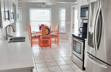 The Playful Pelican - Foto 10