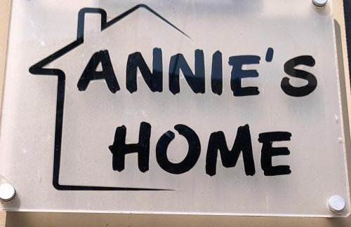 Annie's Home - Photo 2