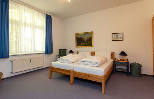 1 Villa Blanck Comfortable Holiday Residence - Photo 2