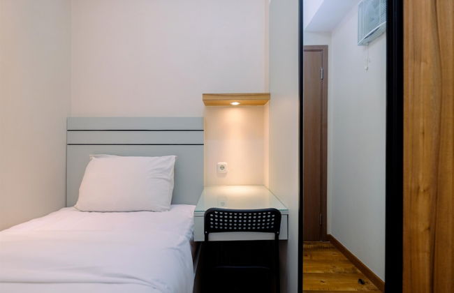 Best Homey and Comfort 2BR at Podomoro Golf View Apartment - Photo 2