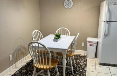 Quiet 1bed,1bath condo with free parking - Photo 8