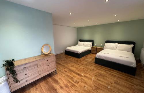 Stretford Apartment - Sleeps 6 - WiFi - Parking - Near Stadium - Foto 12