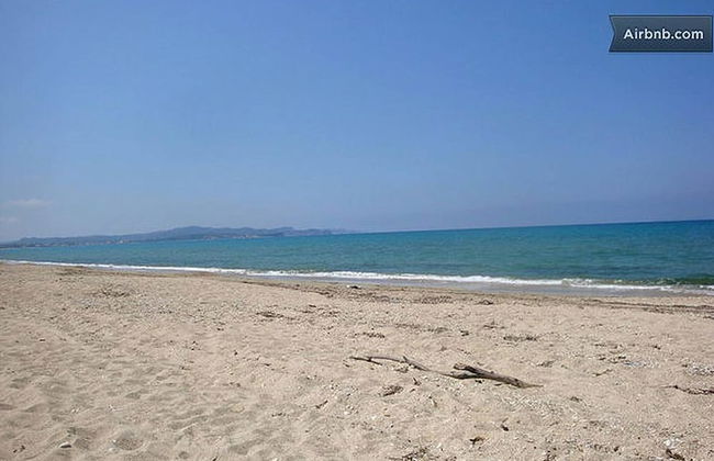 Cute Yellow Handmade House With Garden - Foto 73