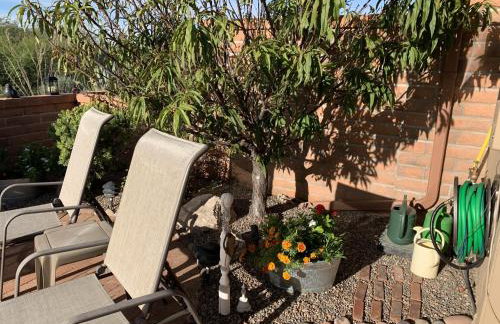 Garden Home with Mountain & Desert Views home - Foto 13