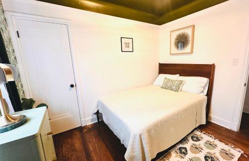 Eclectic Opulence Retreat - Photo 15