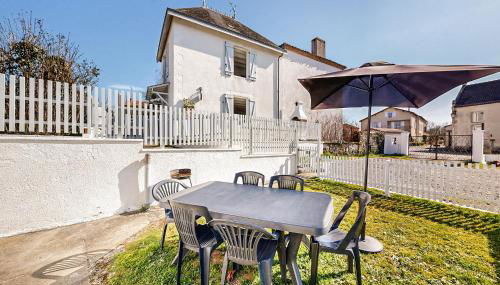 2 Bedroom Cozy Home In Oradour-Fanais - Foto 2