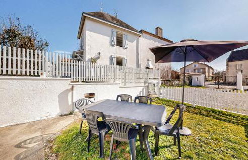 2 Bedroom Cozy Home In Oradour-Fanais - Foto 2