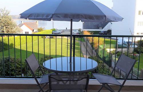 Appartement rénové avec terrasse VUE SUR MER à TREGASTEL - Ref 481 - Foto 1