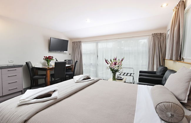 Arthur's Court Motor Lodge - Foto 32