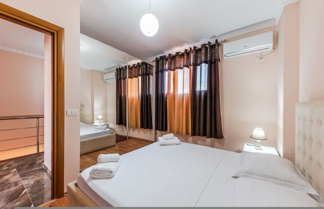 The Vibrant Hub in Shkod r - Foto 21