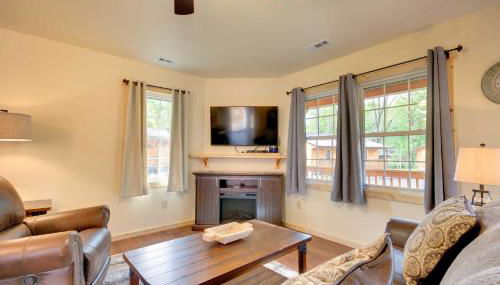 Private Hot Tub Tuckasegee River Couples Escape - Foto 4