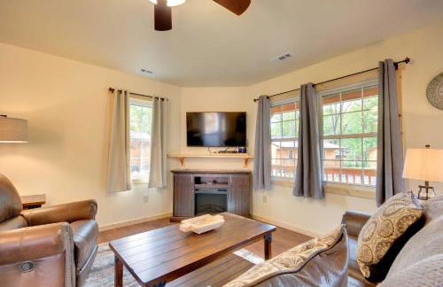 Private Hot Tub Tuckasegee River Couples Escape - Foto 4