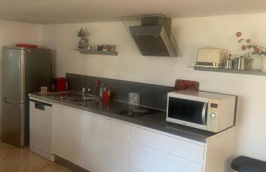 Le petit cassis vue mer et plus haute falaise d Europe Appart 70m2 dans villa avec accès libre piscine parking privé quartier résidentiel très calme plage 5mn en voiture - Foto 18