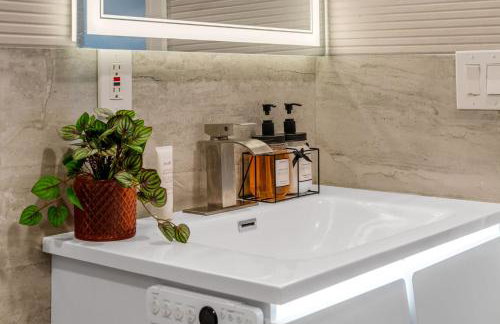 5BR Home Minutes to NYC and FIFA 2026 Sleeps 16 - Foto 56