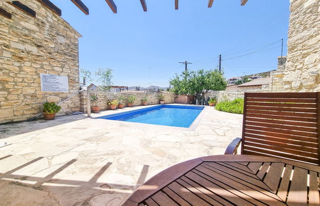 Skarinou Village Poolside Escape Studio - Foto 5