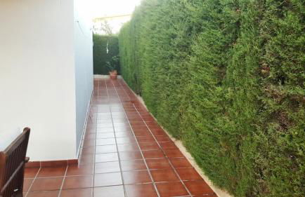 Chalet Adosado con dos terrazas y piscina - Photo 4