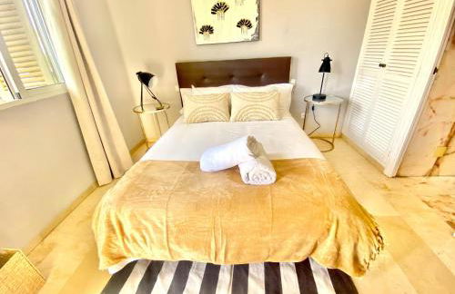 Sea frontline stylish beach House - Foto 27