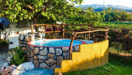 Villa Marqua - Foto 3, Garden view