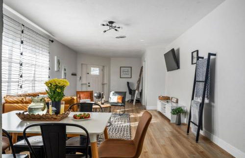 Luxury Home & Mins to Beach and Walk to Downtown - Foto 4