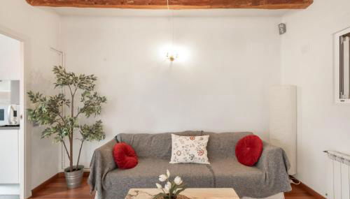Cozy apartment centre Manresa - Photo 1