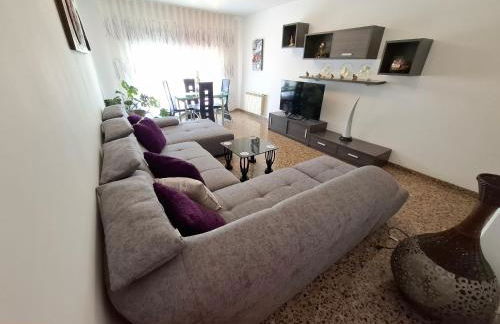 Piso amplio de 3 habitaciones, calefacción, ascensor y parking - Foto 4