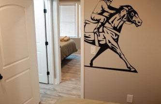 Cozy Pool & Hot Tub Retreat by Casino - Foto 19